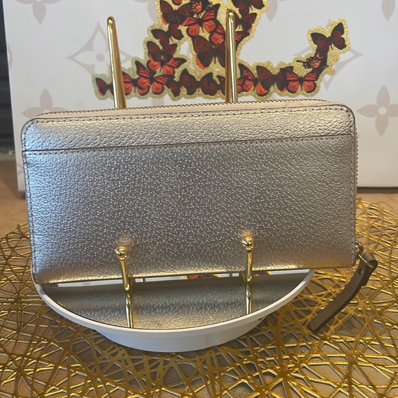 Kate Spade Metallic Zippy Wallet - Picture 10 of 13